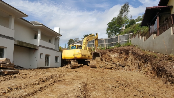 RESIDÊNCIA DE ALTO PADRÃO (OBRA COMPLETA)